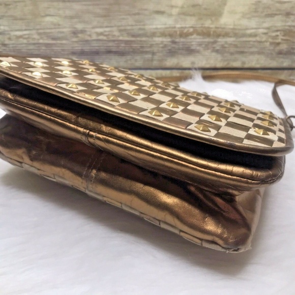 Vntg Very Special Things Metallic Woven Purse - Picture 7 of 12
